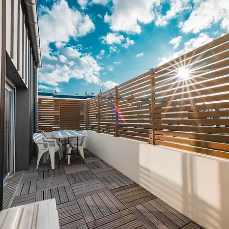 Rooftop Duplex 2 Steps From Paris *