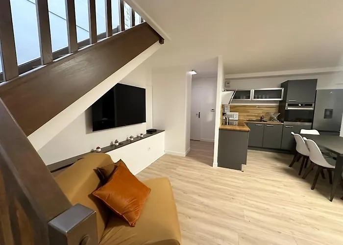 Apartament Rooftop Duplex 2 Steps From Paris *