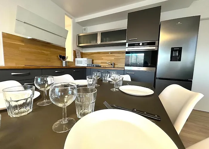 Rooftop Duplex 2 Steps From Paris Apartament