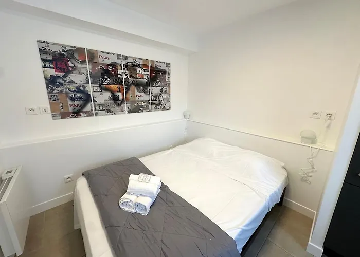 Apartament Rooftop Duplex 2 Steps From Paris