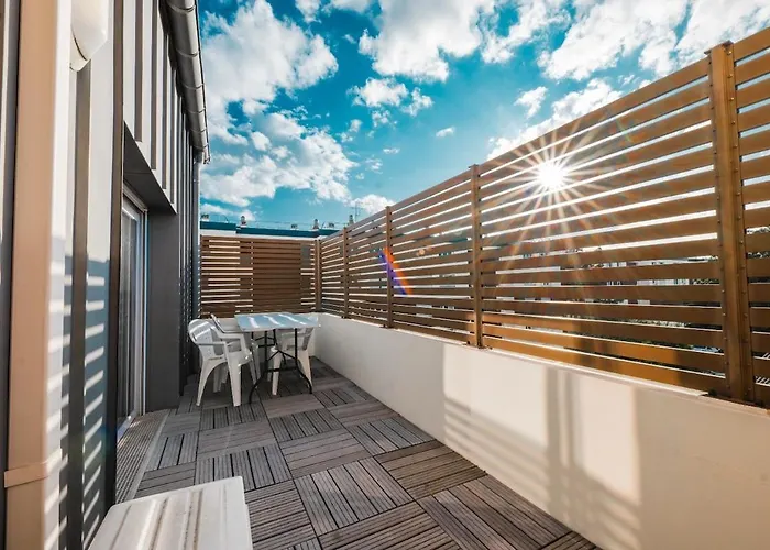 Rooftop Duplex 2 Steps From Paris *