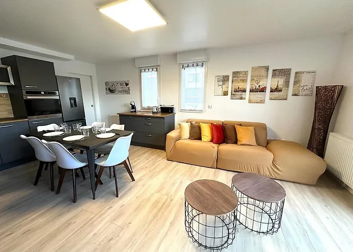 Rooftop Duplex 2 Steps From Paris *